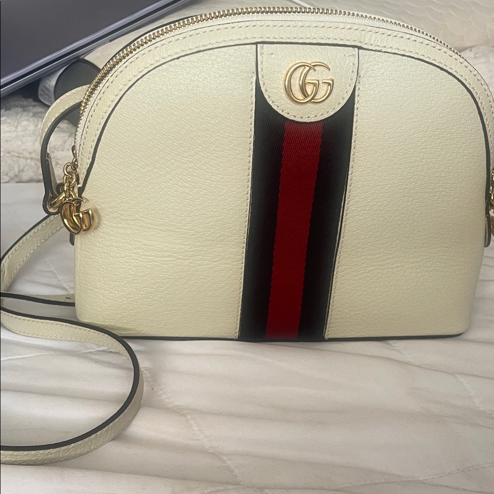 Gucci Cream and Red Crossbody Bag